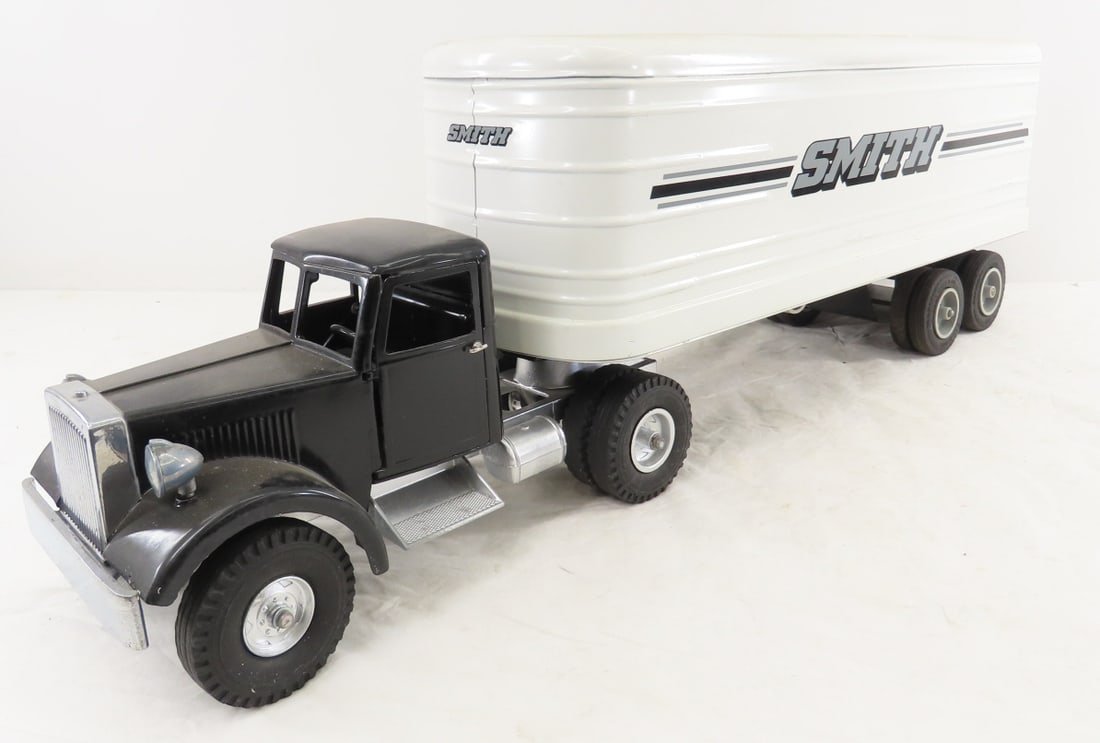 Smith Miller Truck and Custom Smith MARX Trailer (1 of 19)