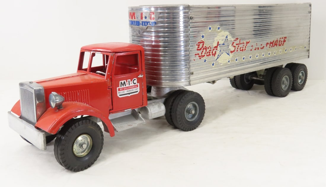 Original Smith Miller MIC Truck & Fruehauf Trailer (1 of 19)