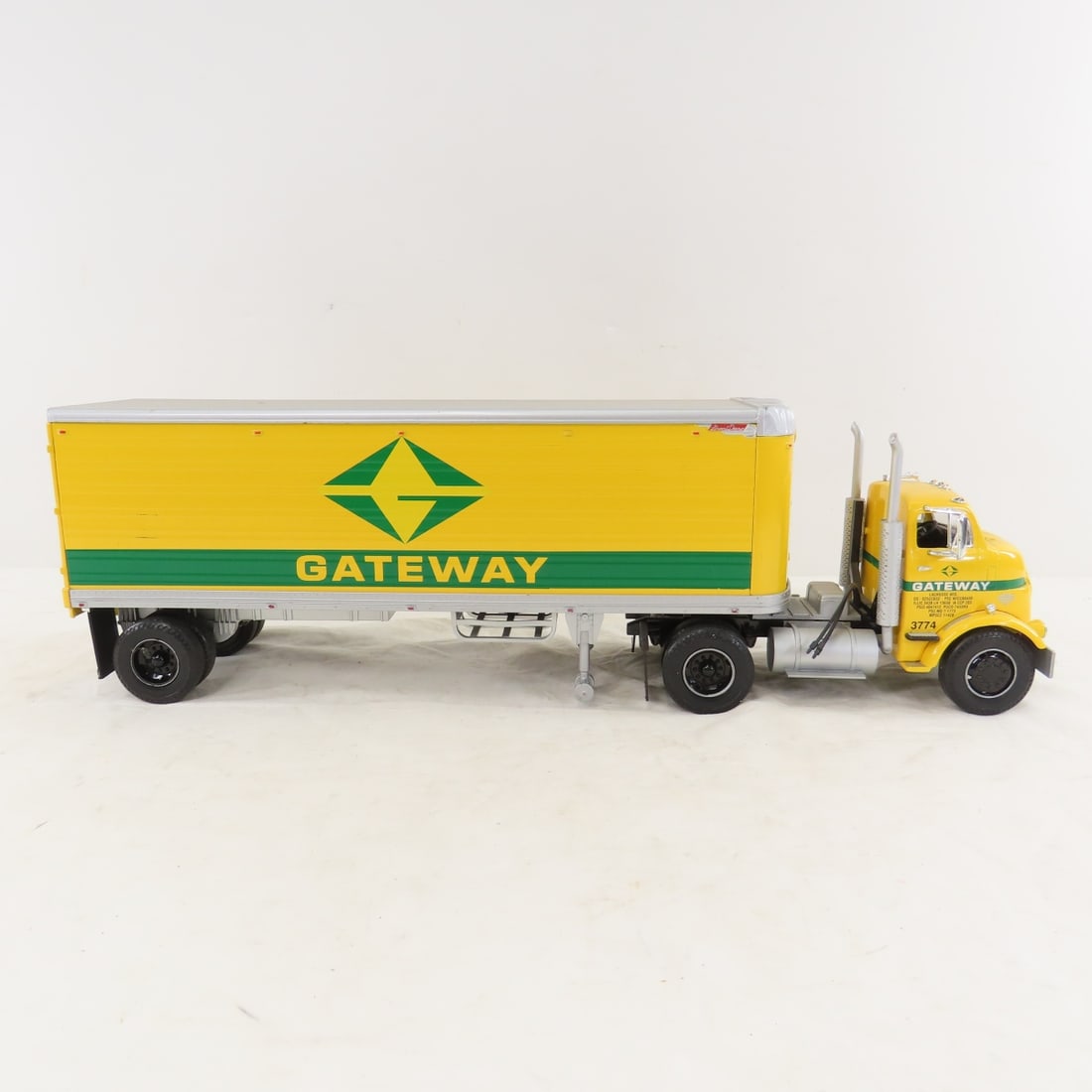 1996 ERTL 1954 Gateway Truck & Trailer - 6