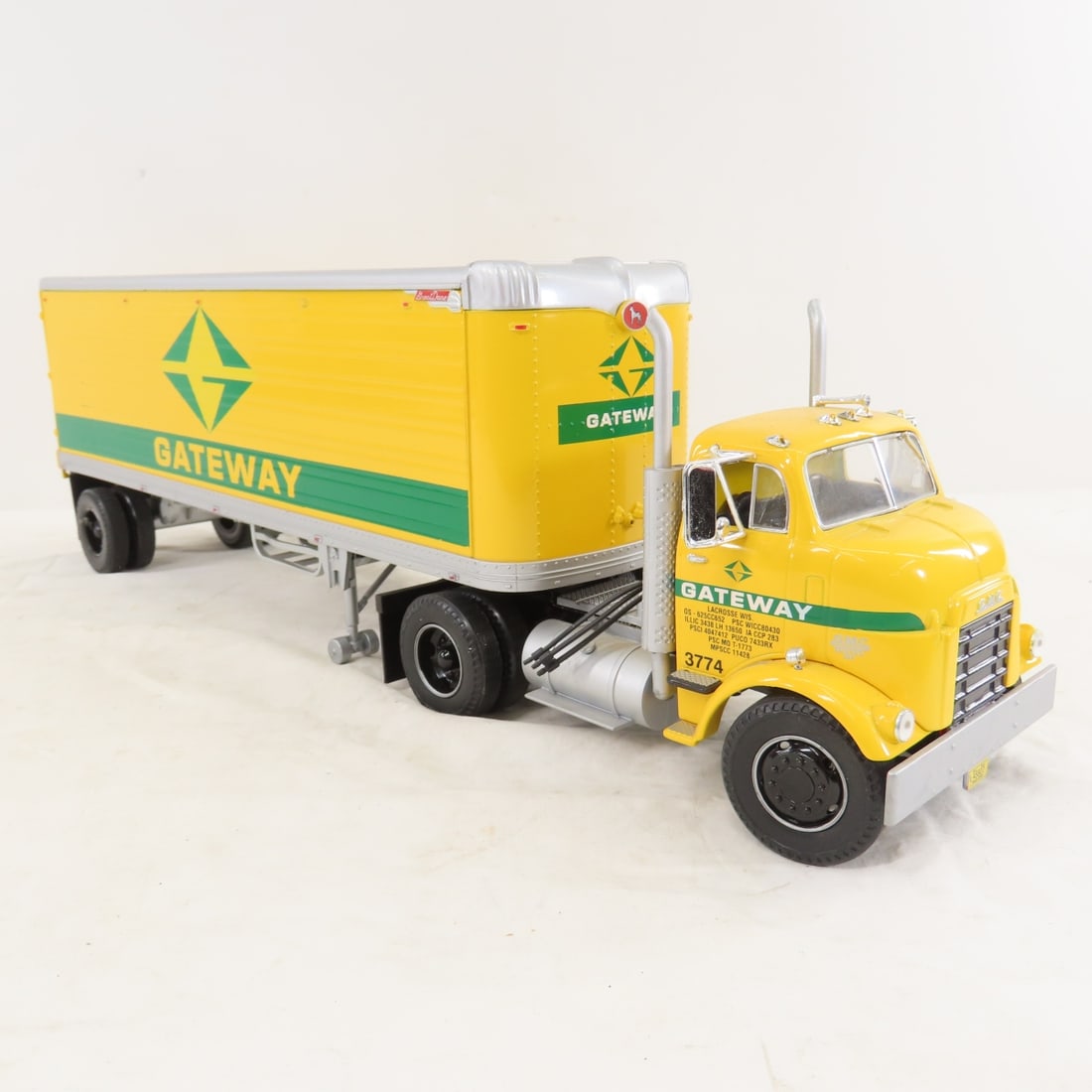 1996 ERTL 1954 Gateway Truck & Trailer - 7