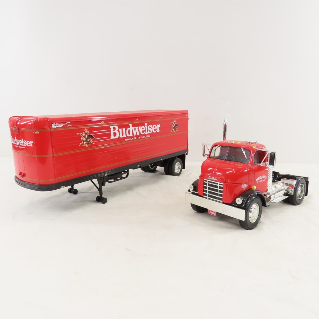 1996 ERTL 1954 Budweiser Truck & Trailer - 11