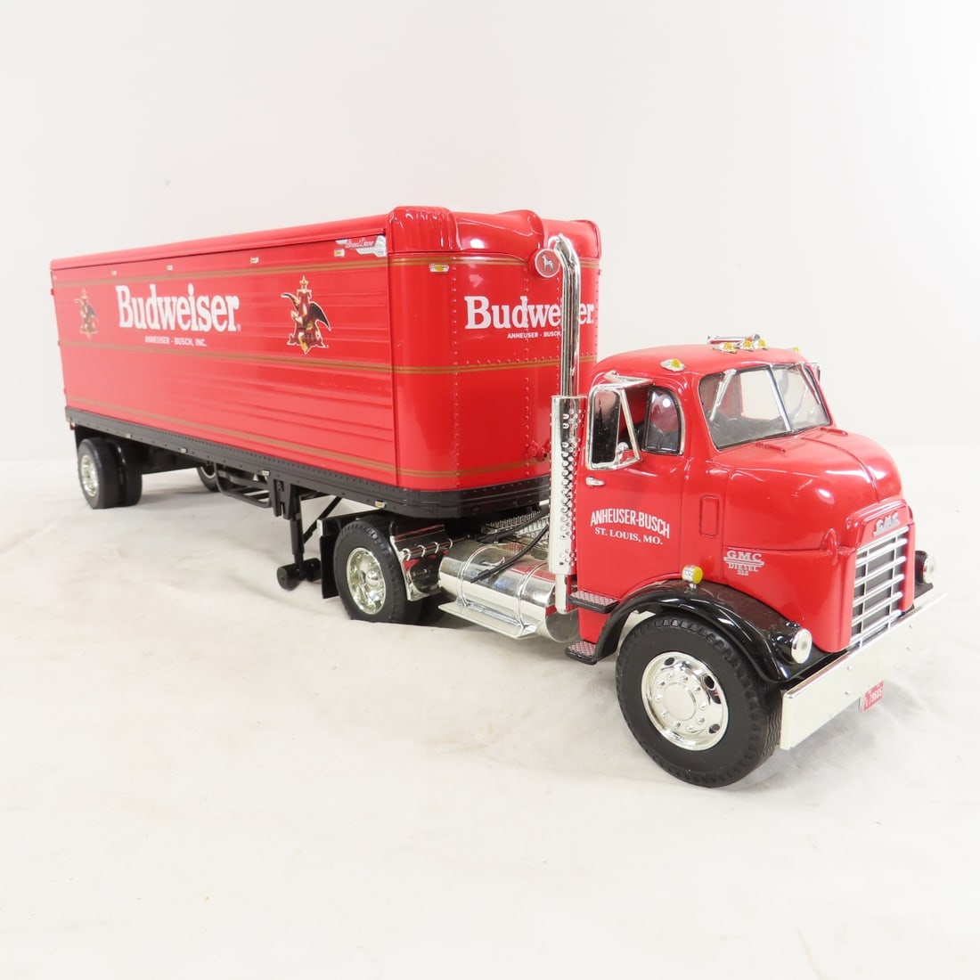 1996 ERTL 1954 Budweiser Truck & Trailer - 7