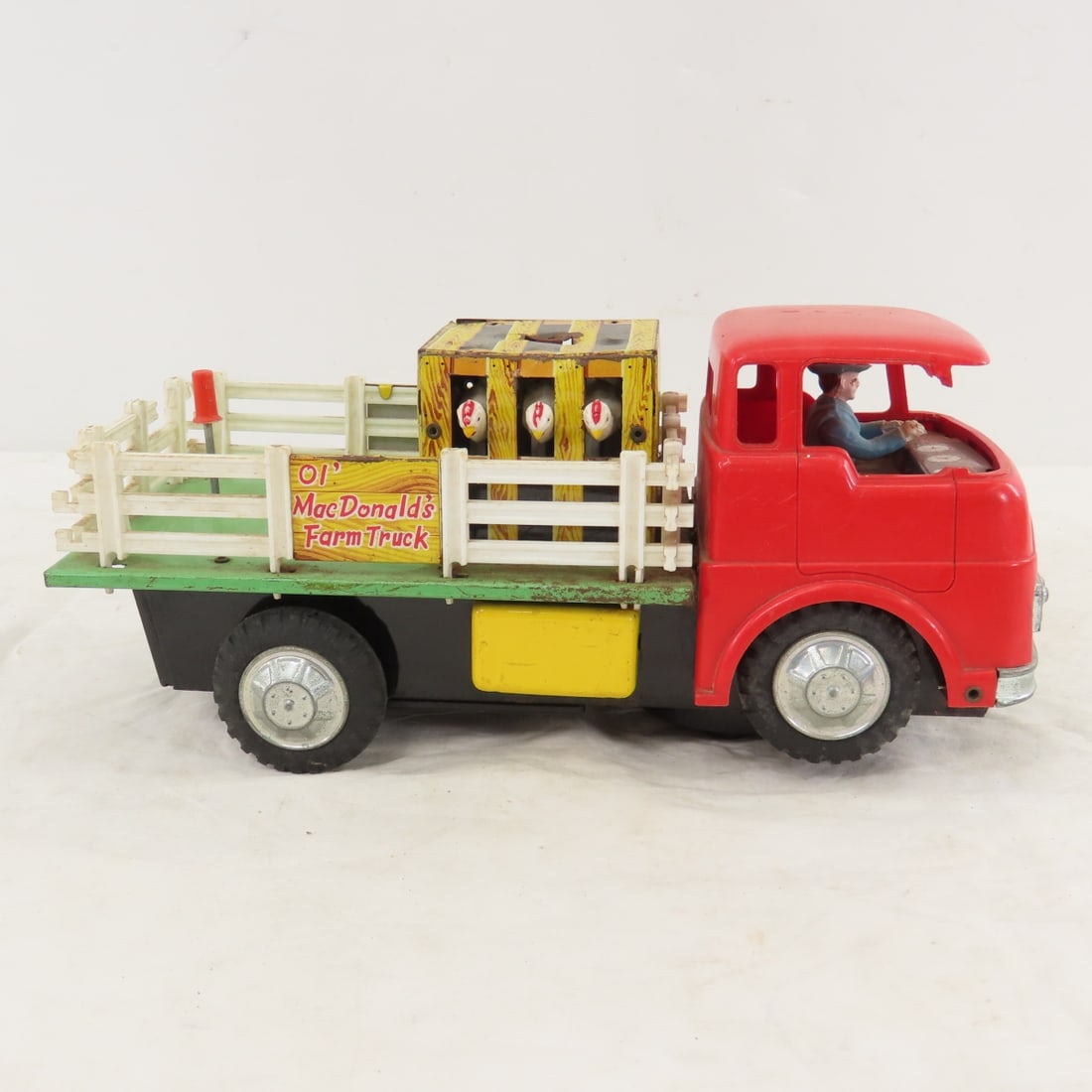 Vintage Bump n' Go Ol' MacDonald's Farm Truck - 6