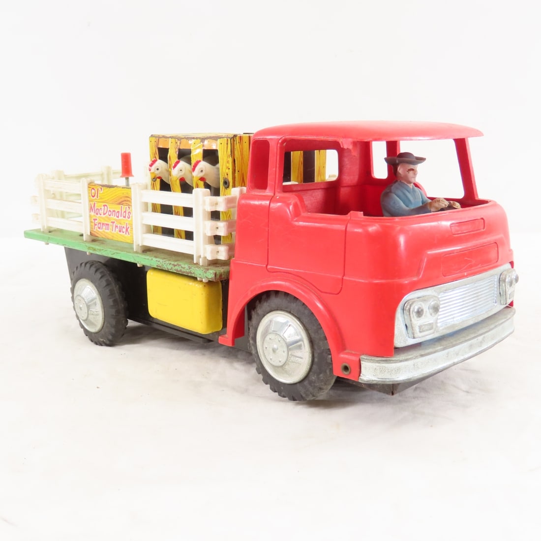 Vintage Bump n' Go Ol' MacDonald's Farm Truck - 7