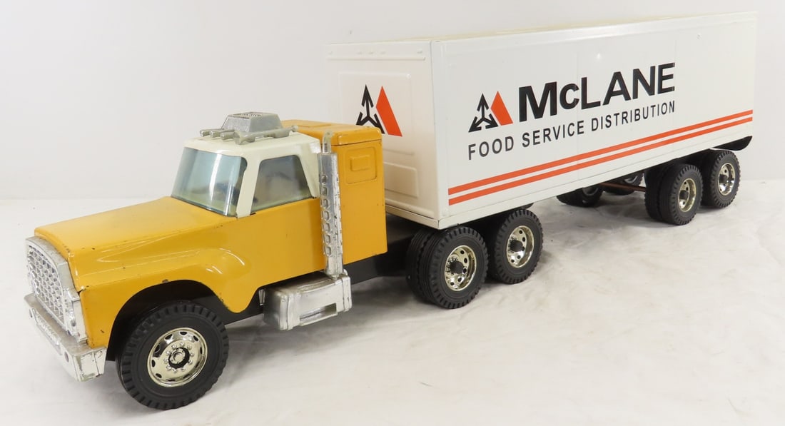 Original Nylint Truck & Custom McClane Trailer: Original Nylint Truck & Custom McClane Trailer - pressed steel, LOT SIZE: 28x9x6", 9 LBS All information and photos are intended to be as accurate as possible, but errors are possible. No item may be