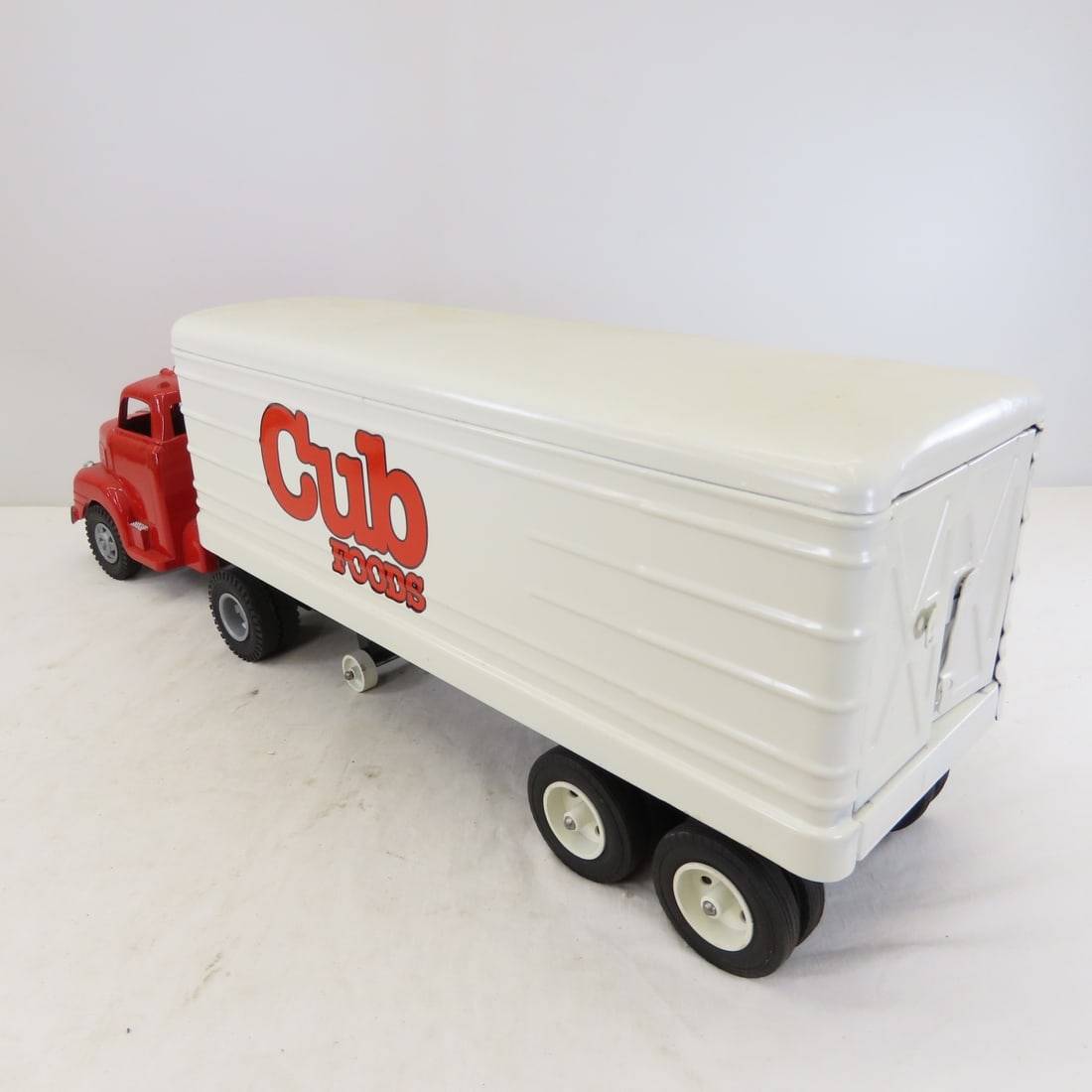 MARX Truck & Custom Cub Foods Trailer Restored - 3