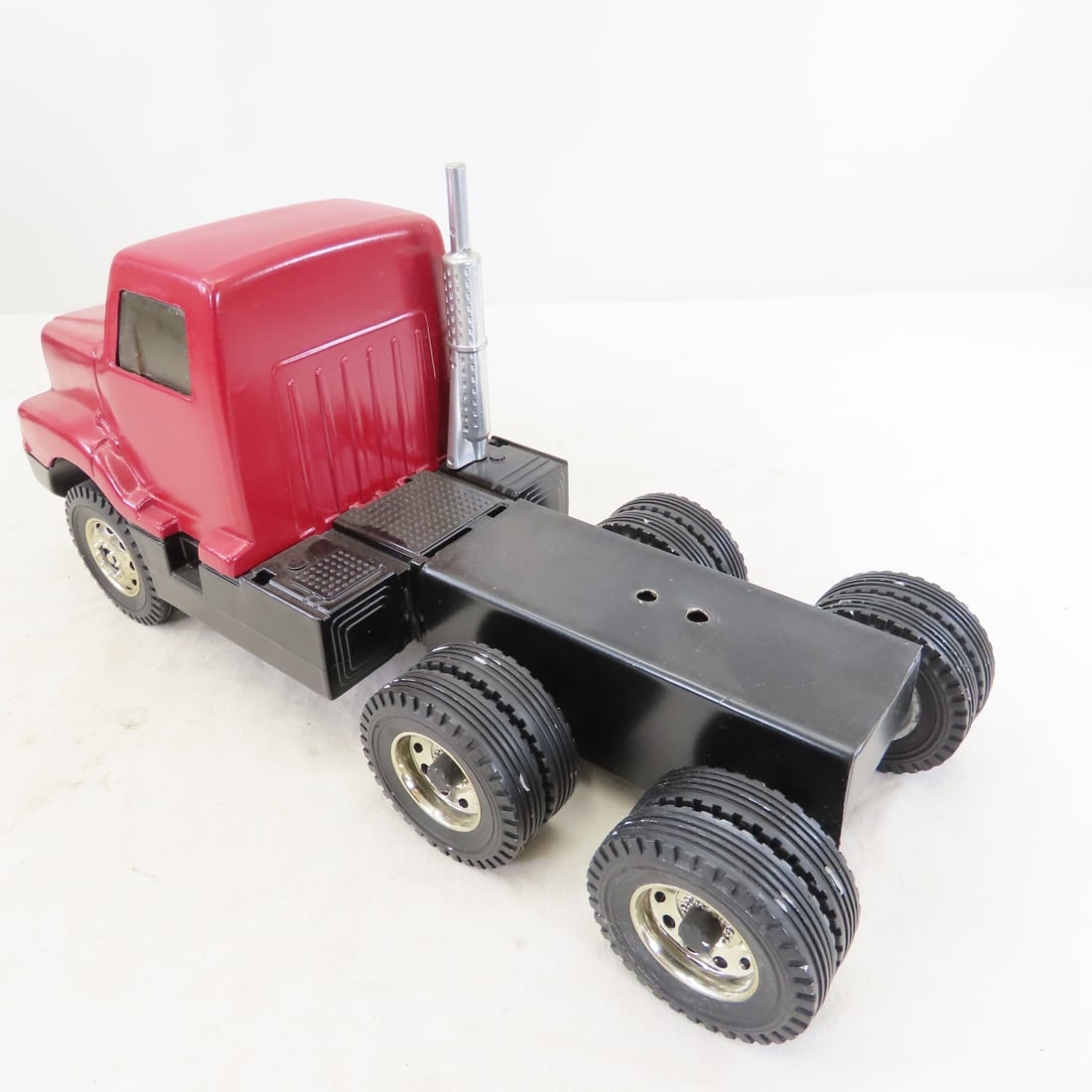ERTL Truck & Custom Bison Trailer Restored - 11