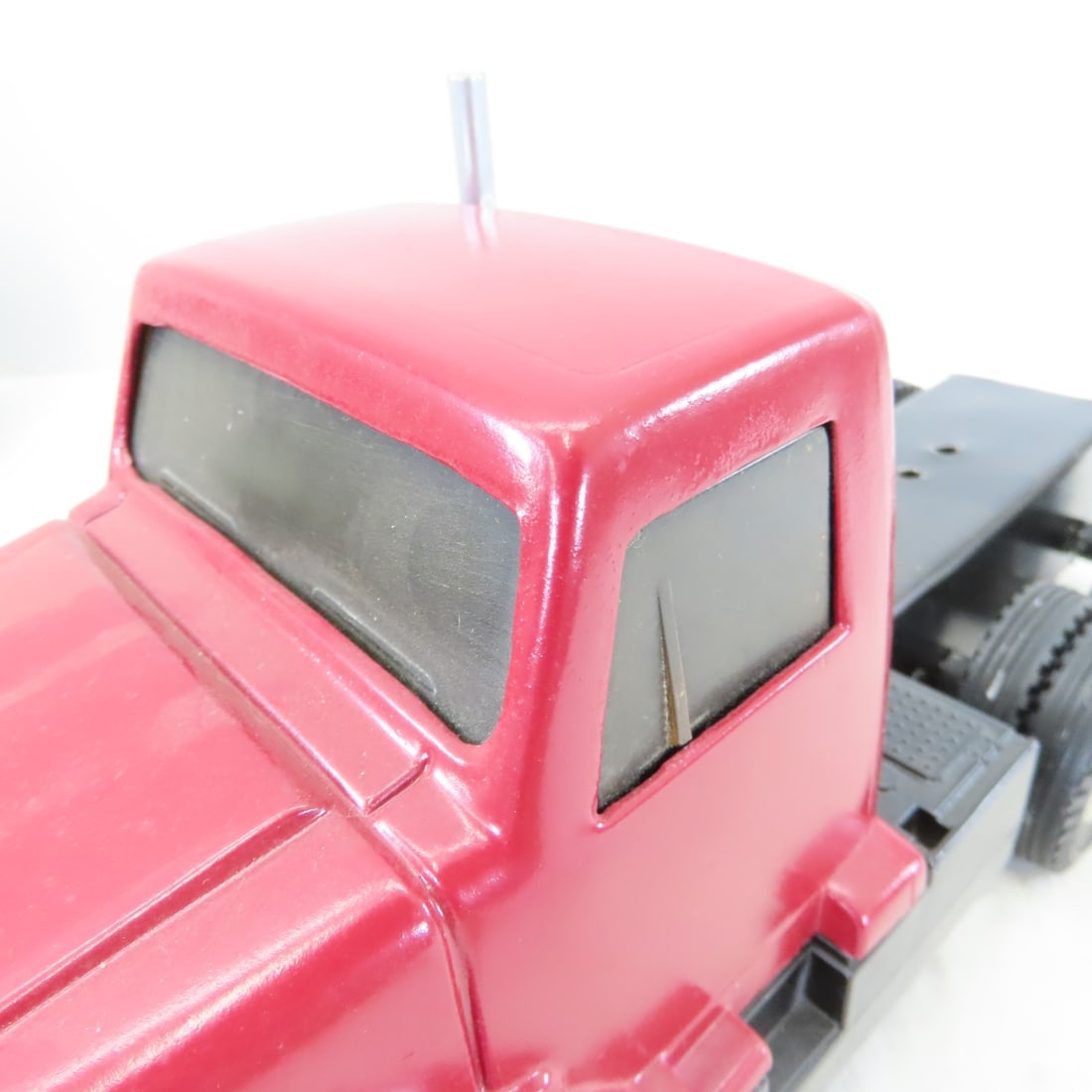 ERTL Truck & Custom Bison Trailer Restored - 13