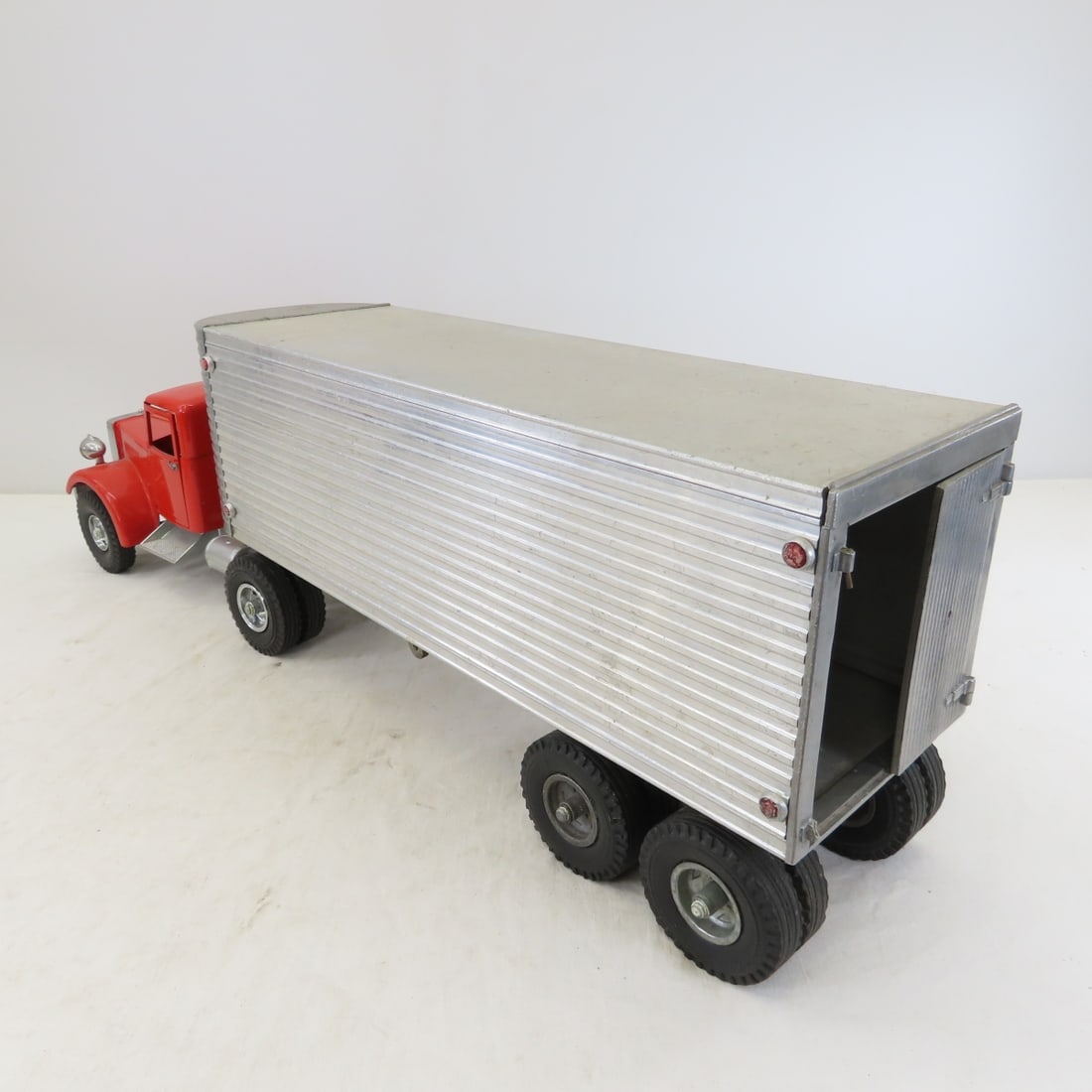 Original Smith Miller MIC Truck & Fruehauf Trailer - 3