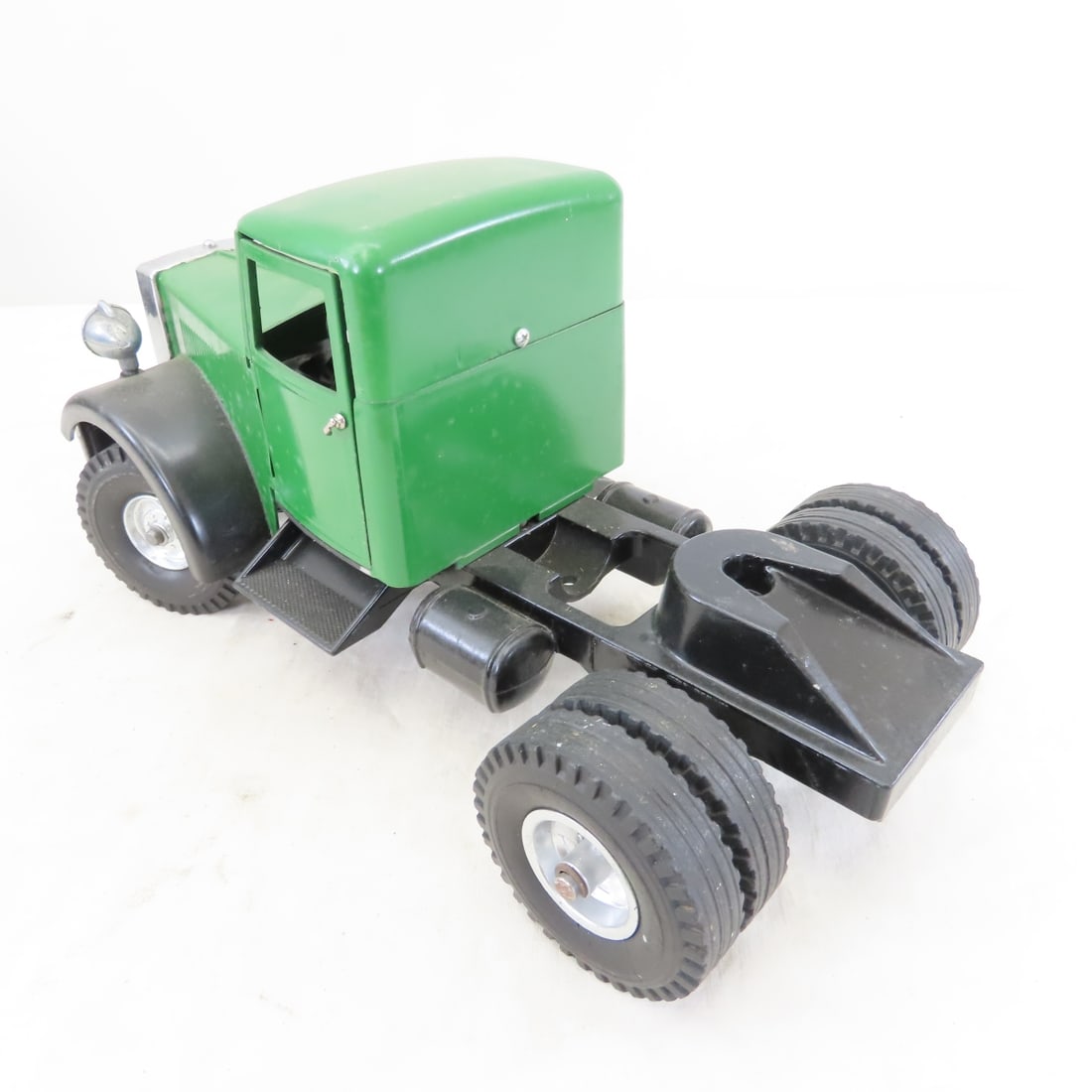 Smith Miller MIC Truck & Fruehauf Trailer Restored - 11