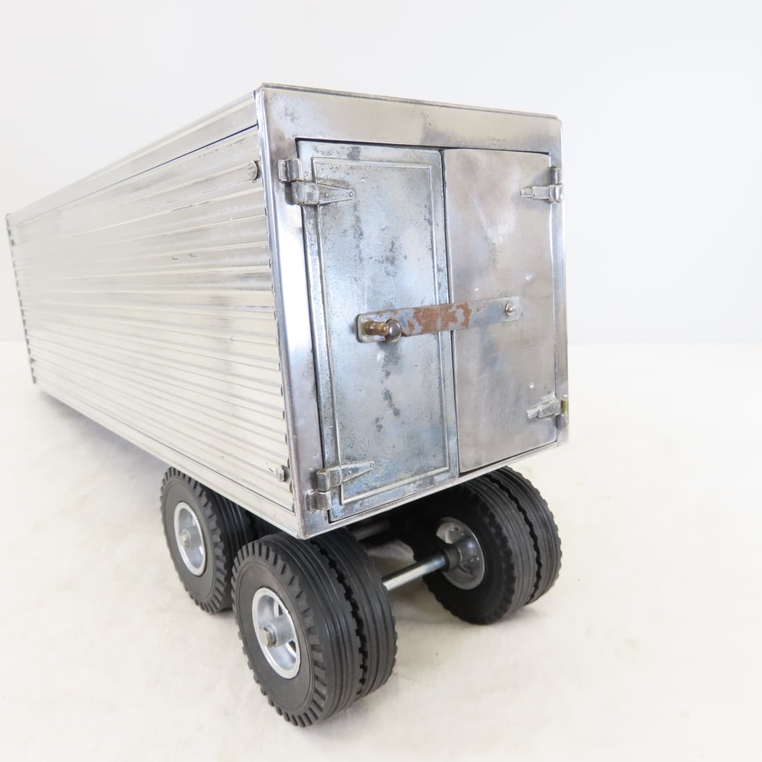 Smith Miller MIC Truck & Fruehauf Trailer Restored - 19