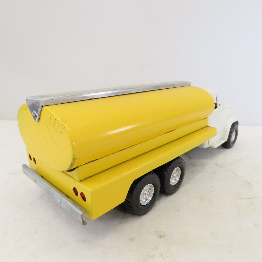 ERTL 594 Truck with Custom Wood Tanker - 5