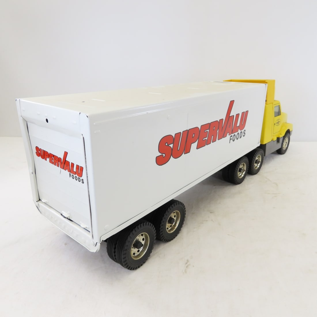 ERTL Pennzoil Truck & Nylint SuperValu Trailer - 5