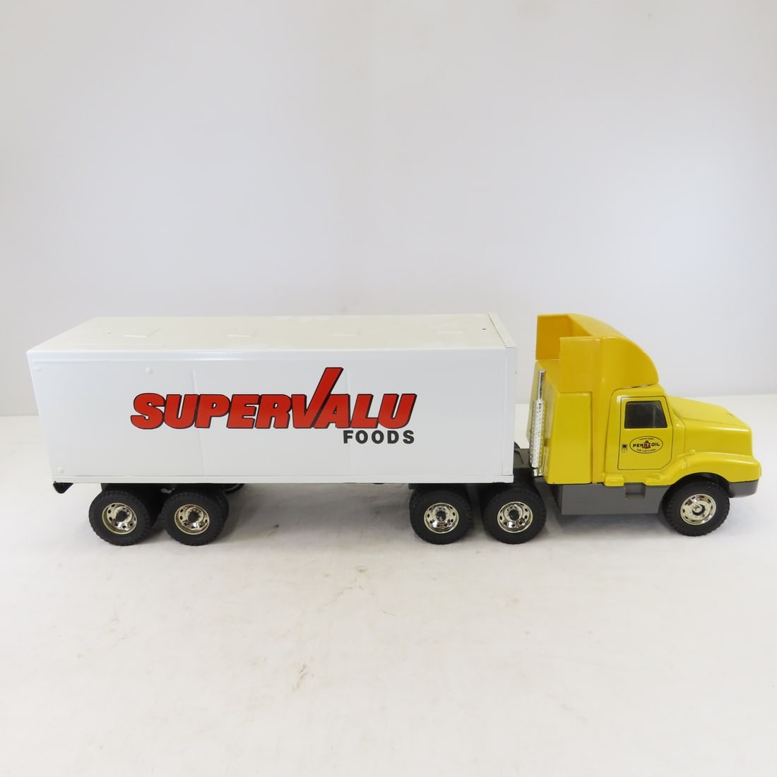ERTL Pennzoil Truck & Nylint SuperValu Trailer - 6