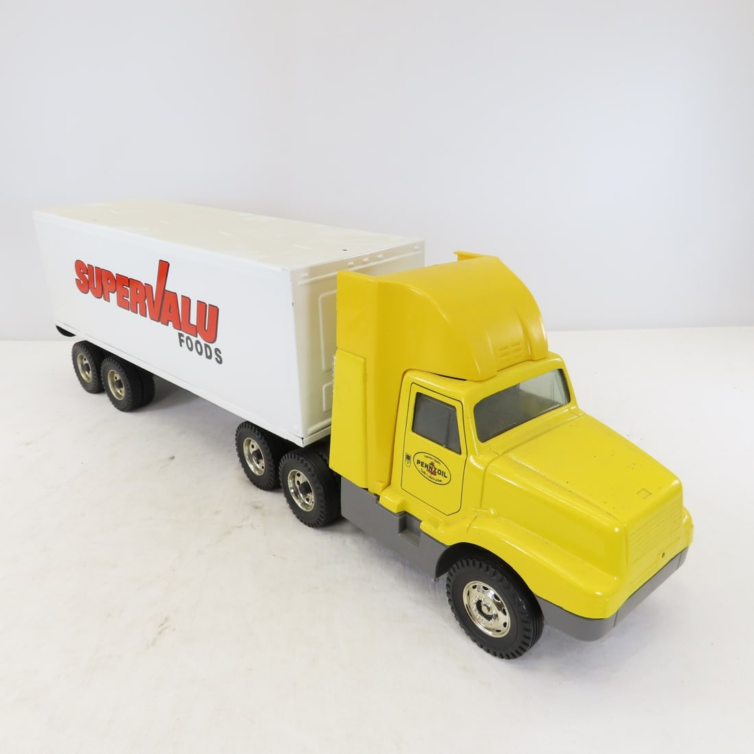 ERTL Pennzoil Truck & Nylint SuperValu Trailer - 7