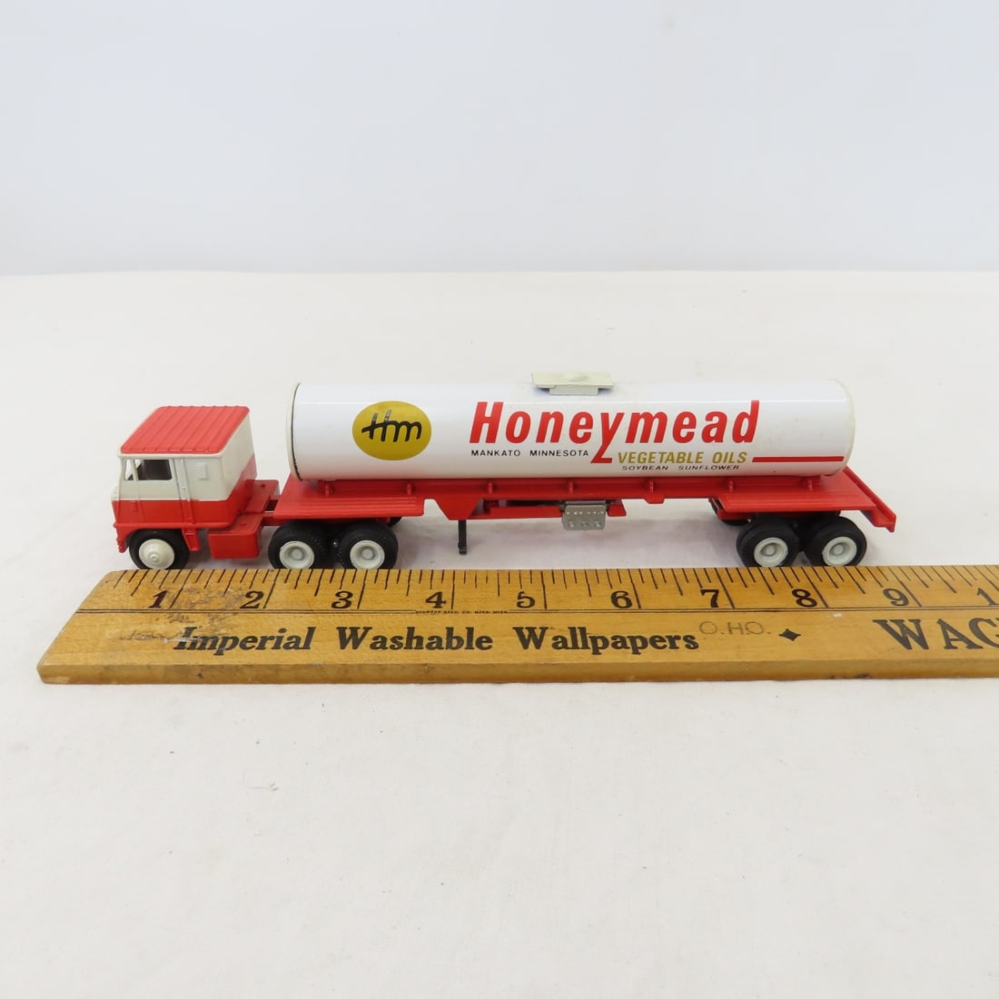 13 Winross Diecast Semis & Tankers 1:64 - 4