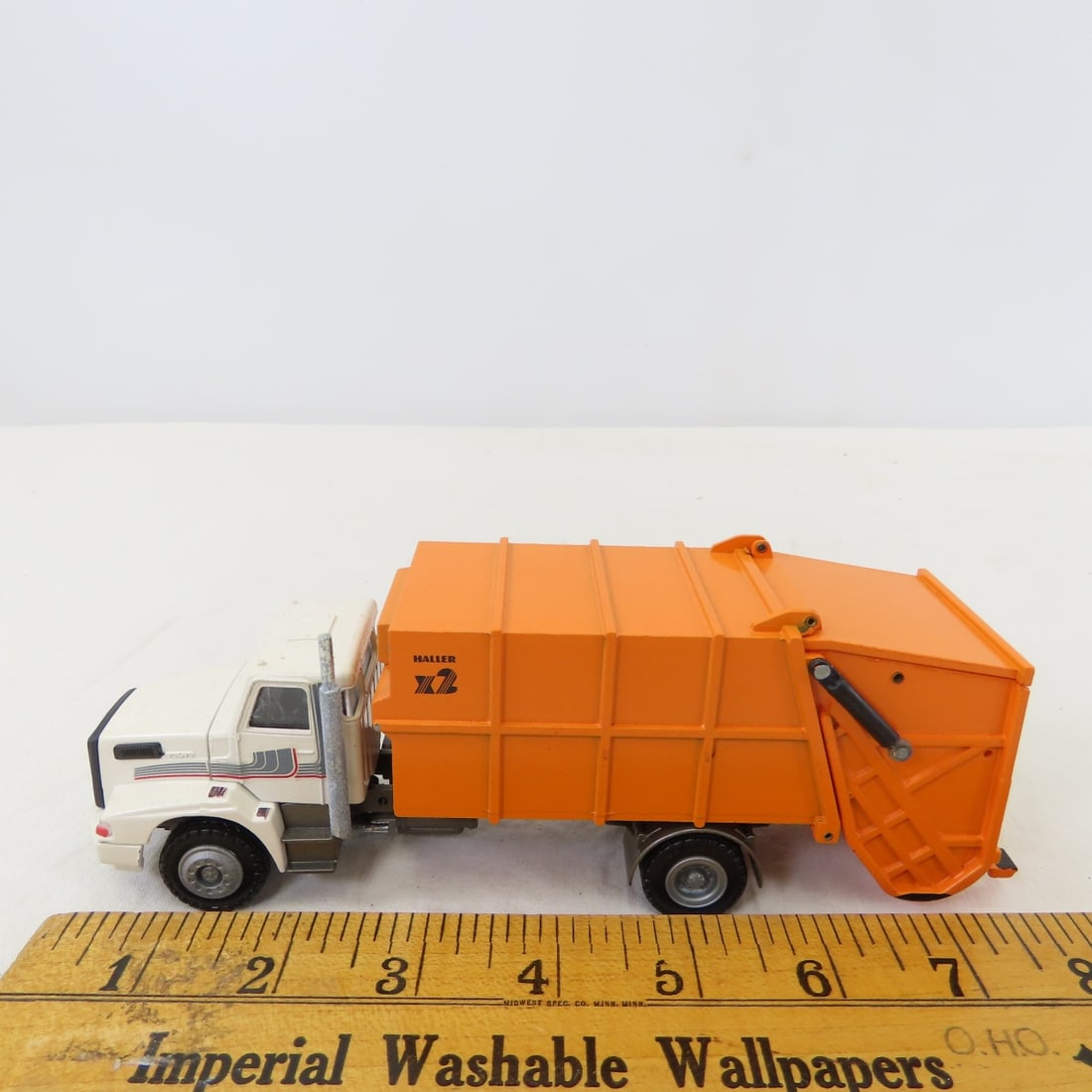 10 Vintage Diecast Garbage Trucks 1:50 - 4