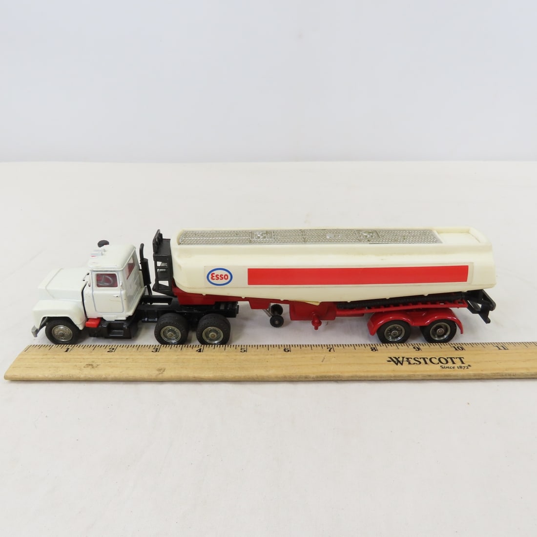 3 Corgi & 8 Siku Semis and Tankers 1:64 Scale - 7
