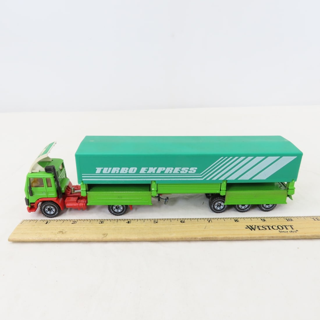 3 Corgi & 8 Siku Semis and Tankers 1:64 Scale - 9