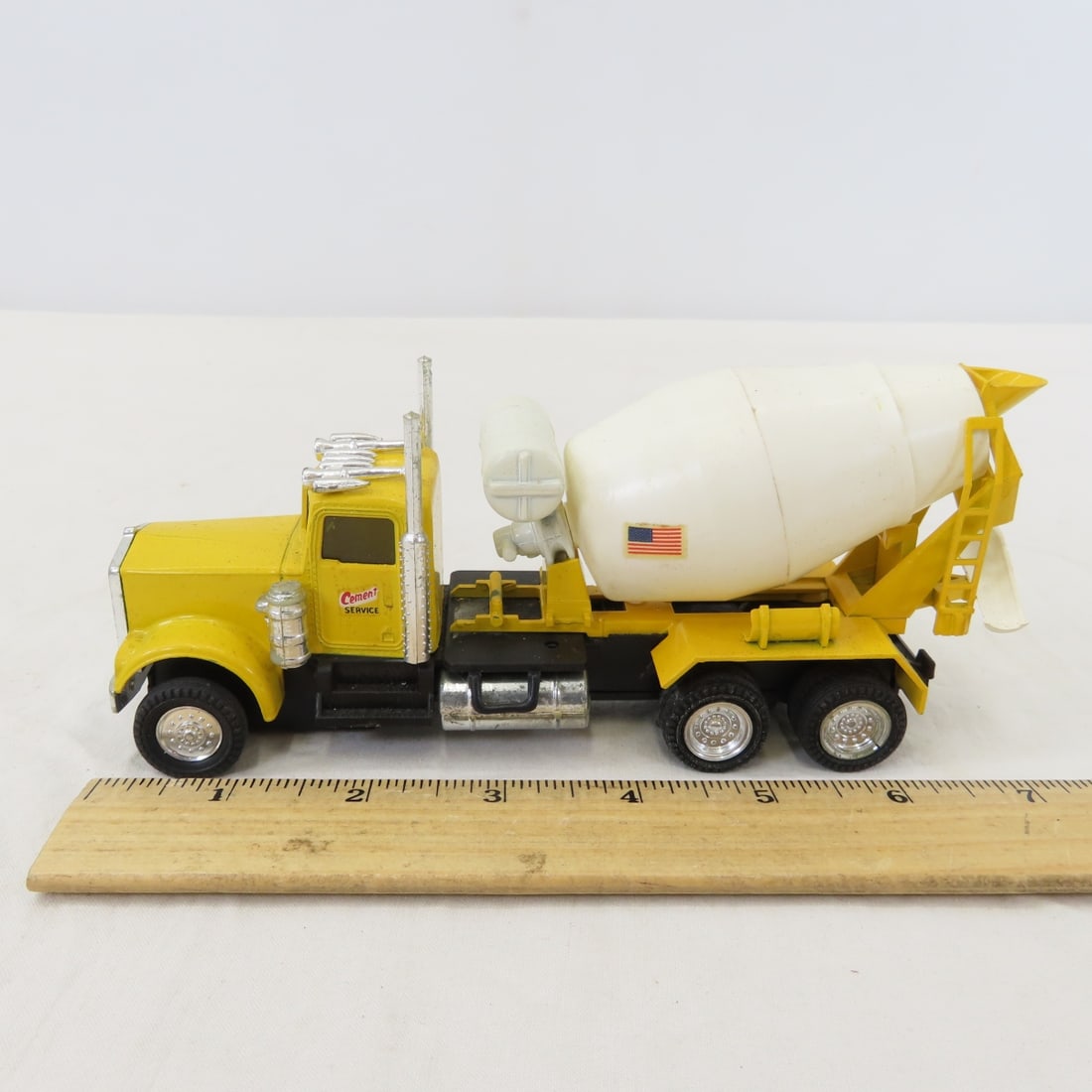 16 Diecast Concrete Mixers - most are 1:46 - 16
