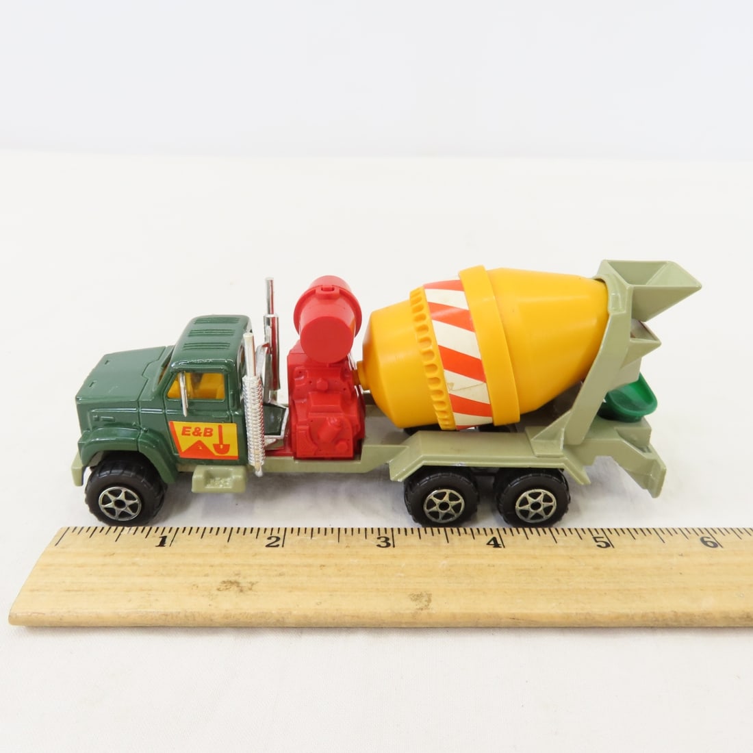 16 Diecast Concrete Mixers - most are 1:46 - 7