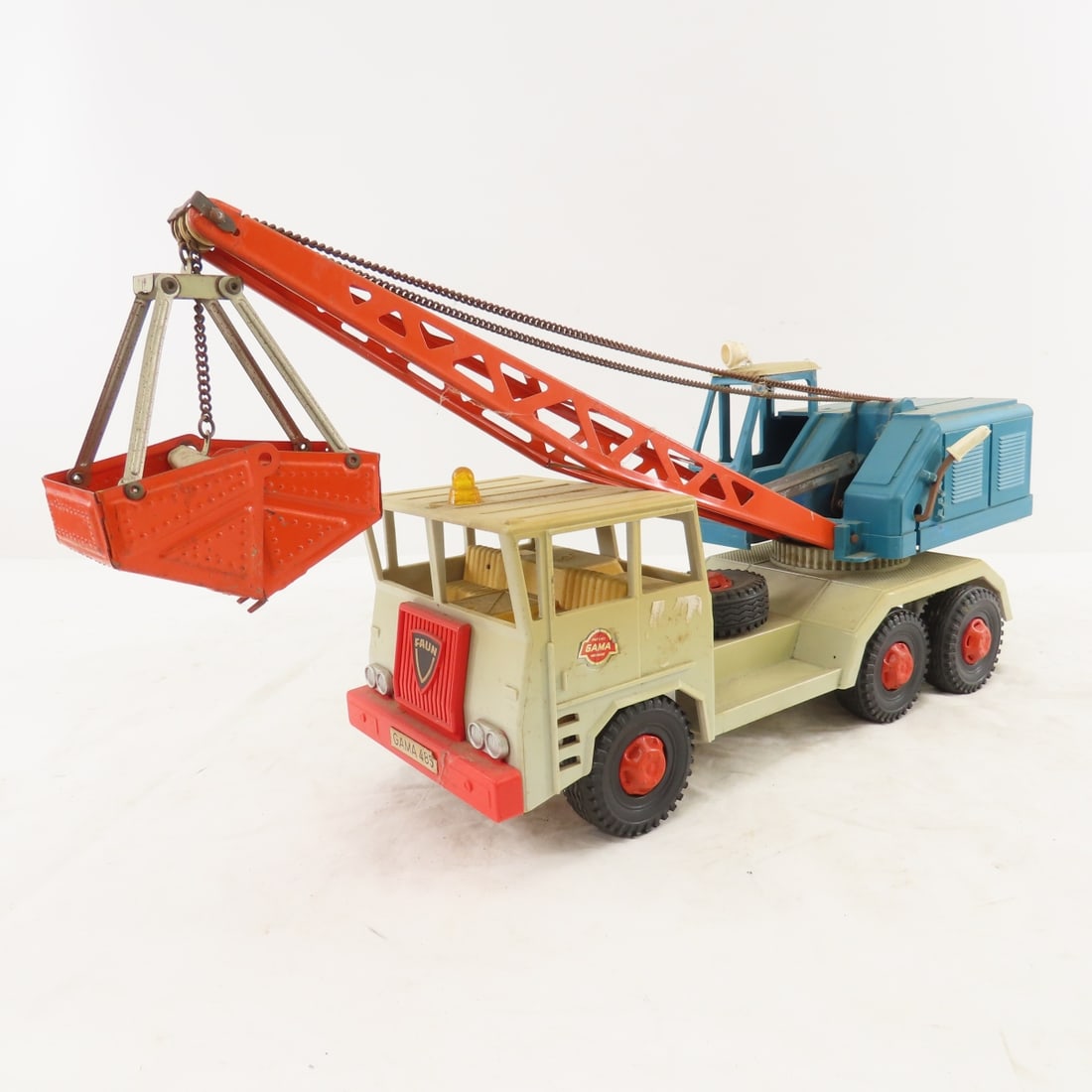 GAMA 485 Bucket Crane Truck & Bucket Crane - 2
