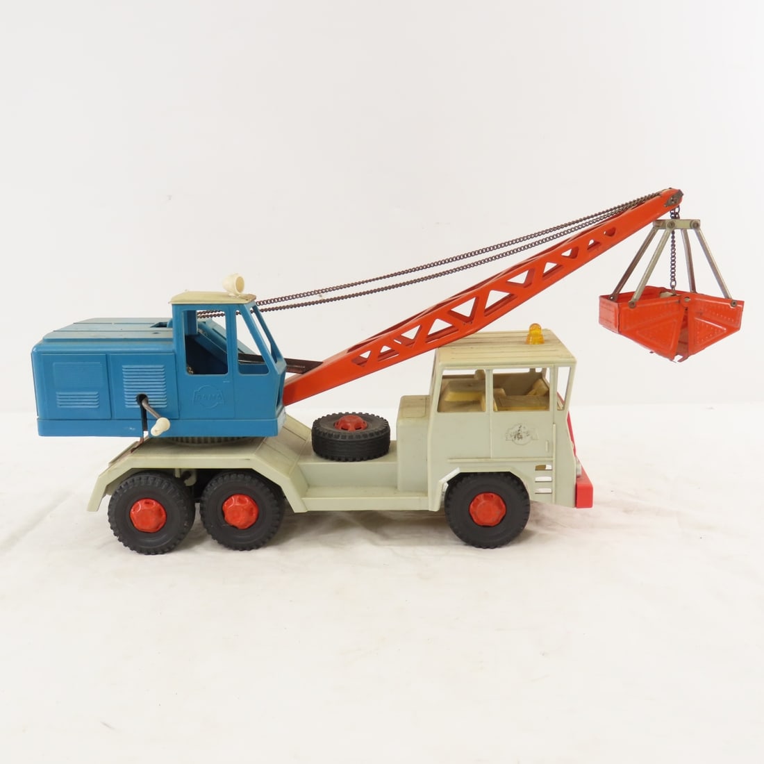 GAMA 485 Bucket Crane Truck & Bucket Crane - 7
