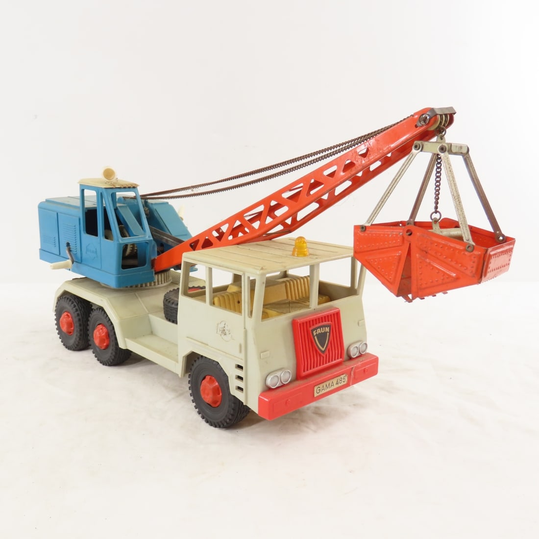 GAMA 485 Bucket Crane Truck & Bucket Crane - 8