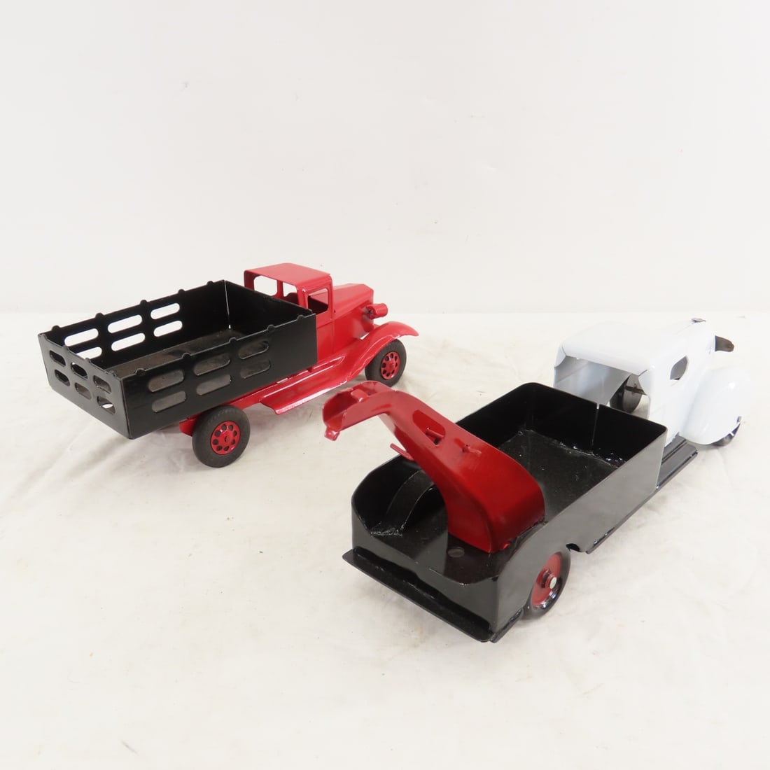 Metalcraft, Girard & unmarked Pressed Steel Trucks - 6