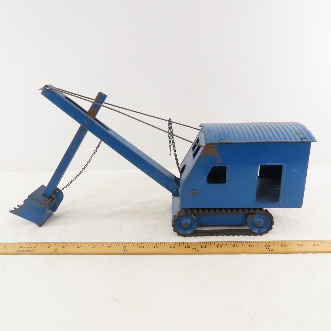 Structo Toys Bucket Crane - 2