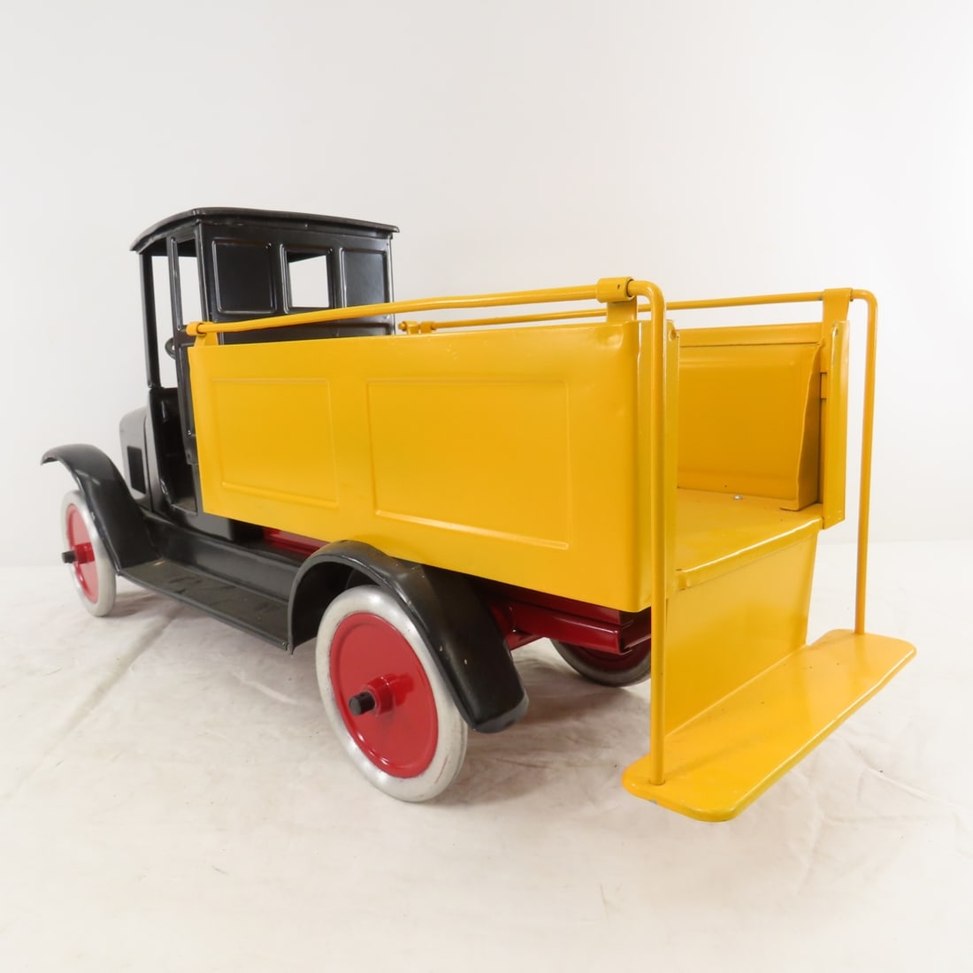 Buddy L Pressed Steel Ice Truck - Restored - 3