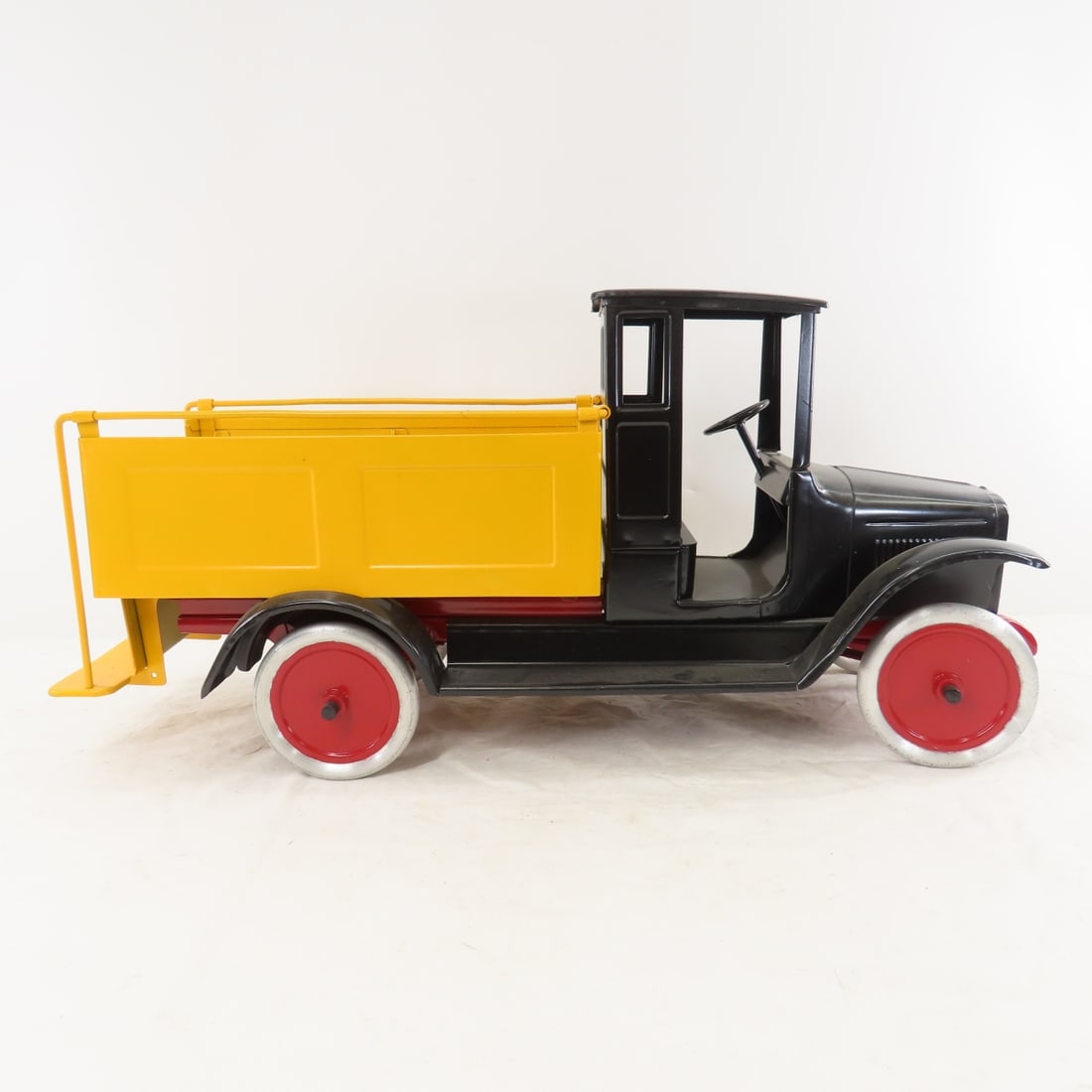 Buddy L Pressed Steel Ice Truck - Restored - 6