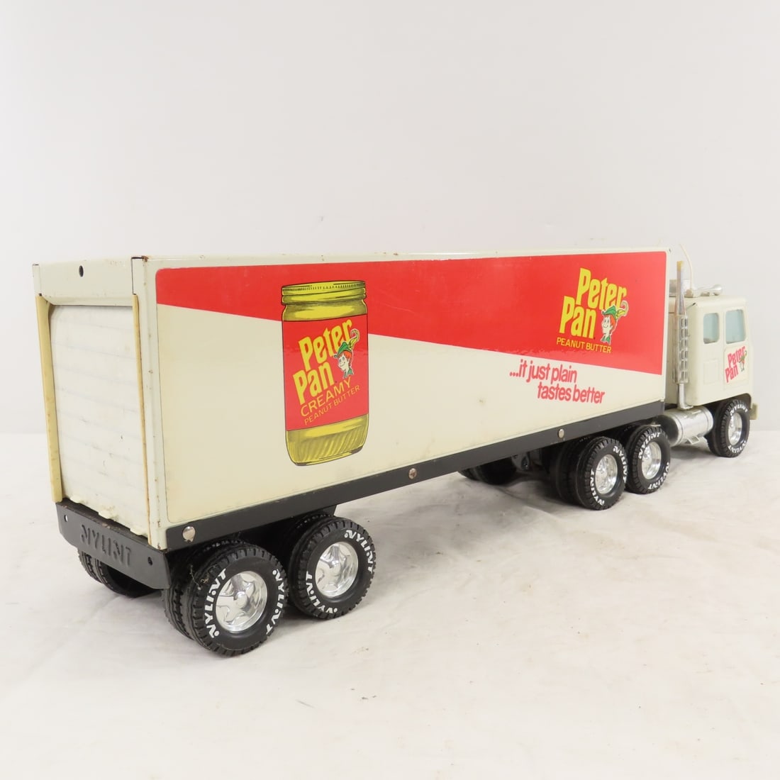 Original Nylint Peter Pan Peanut Butter COE Semi - 5