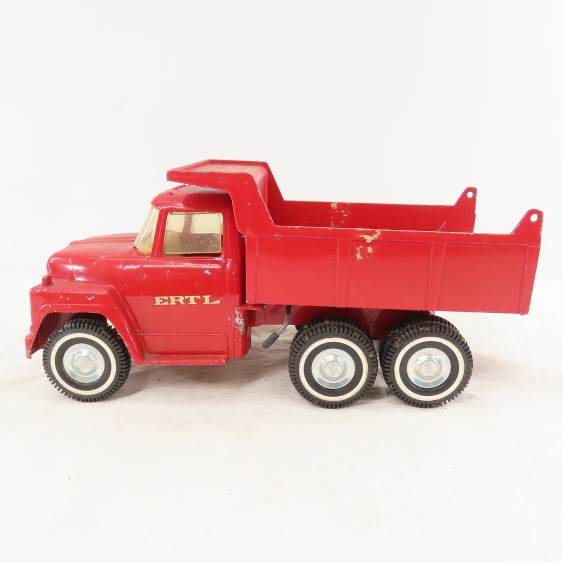 Original ERTL Pressed Steel Hydraulic Dump Truck - 2