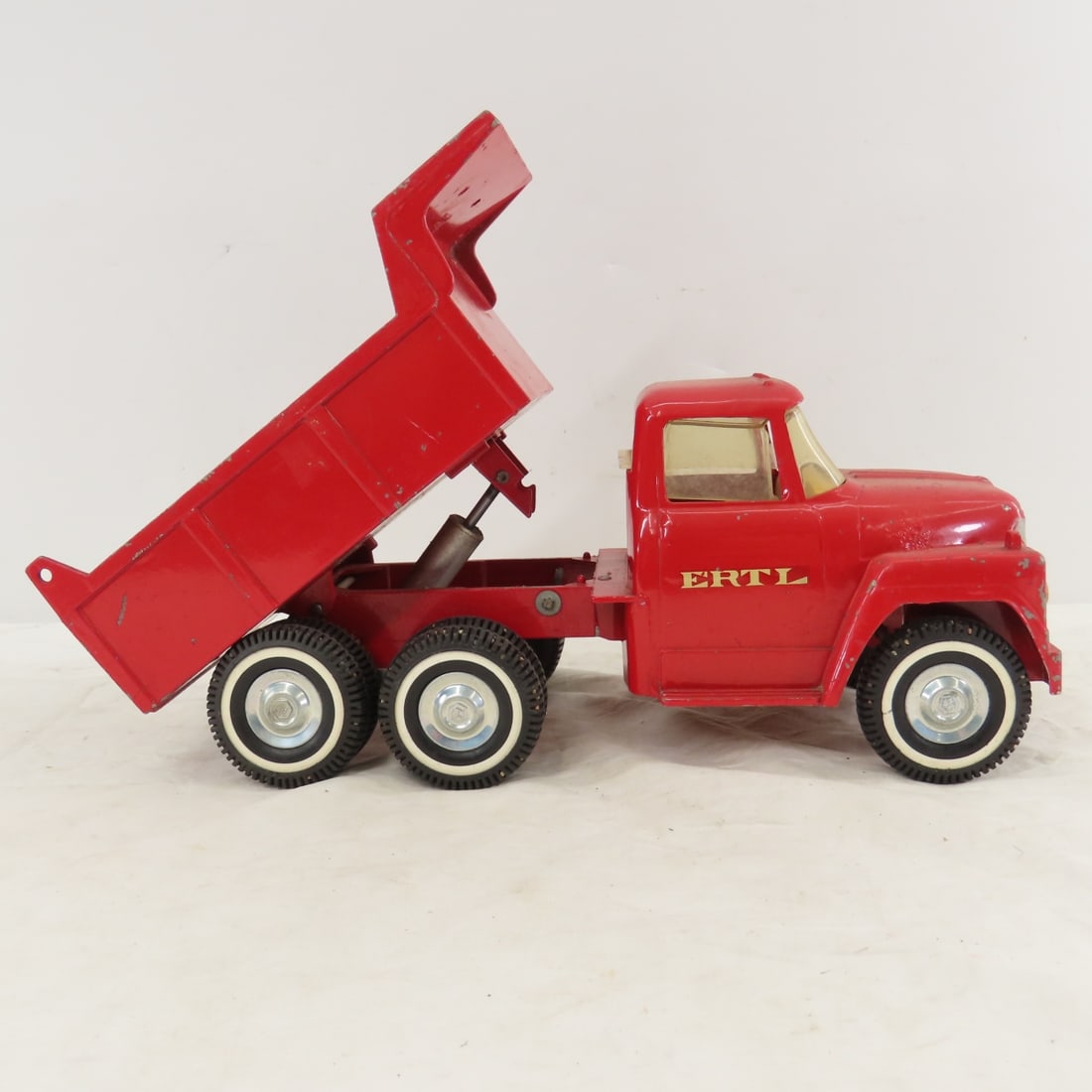 Original ERTL Pressed Steel Hydraulic Dump Truck - 7