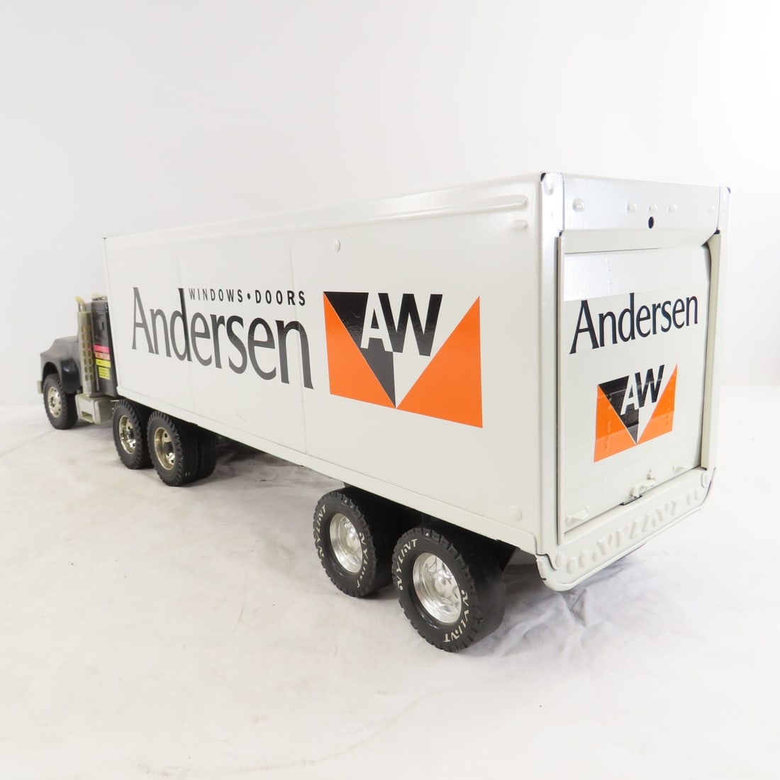 Original Nylint Tractor & Anderson Windows Trailer - 3