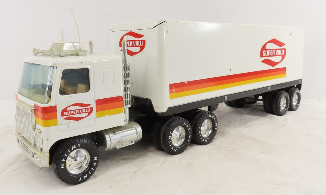 Original Nylint Private Label Super Valu COE Semi: Original Nylint Private Label Super Valu COE Semi - pressed steel, LOT SIZE: 22x7x5", 5 LBS All information and photos are intended to be as accurate as possible, but errors are possible. No item may