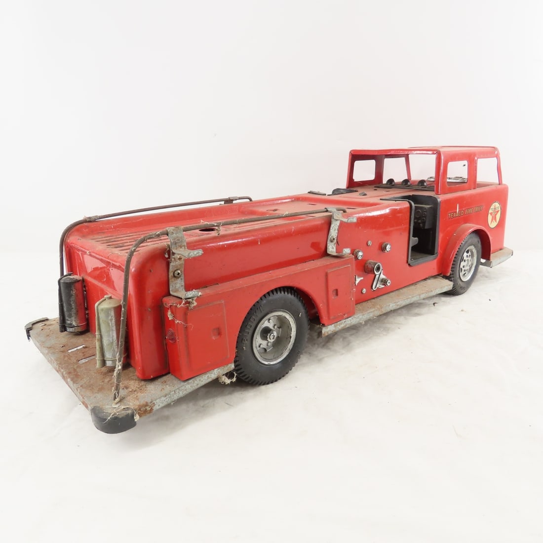 1960's Original Buddy L Fire Chief - Incomplete - 5