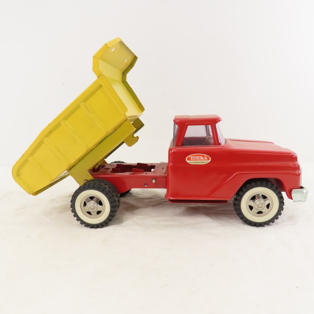 Vintage Tonka Pressed Steel Dump Truck - 7