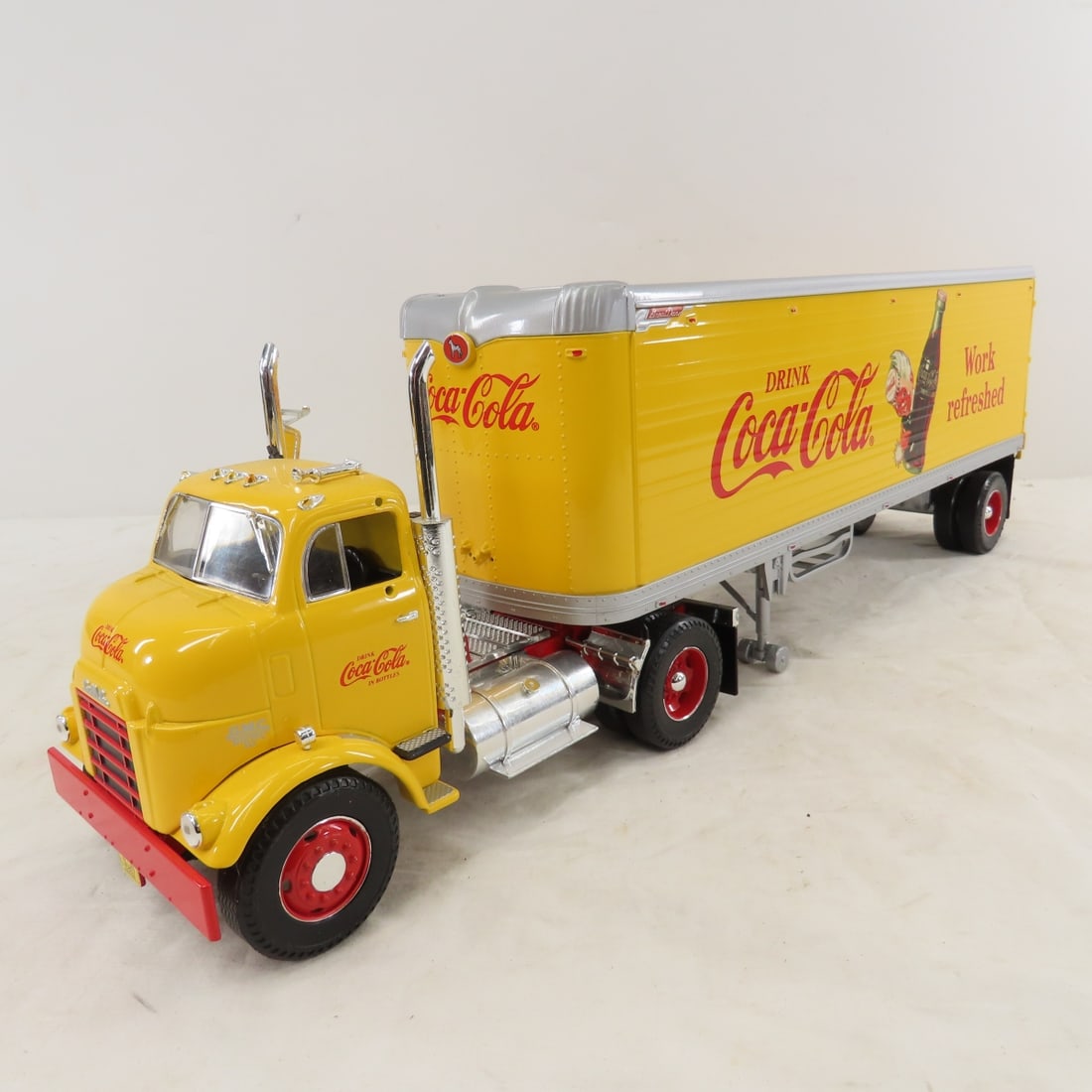1996 ERTL 1954 Coca-Cola Semi & Delivery Truck - 2