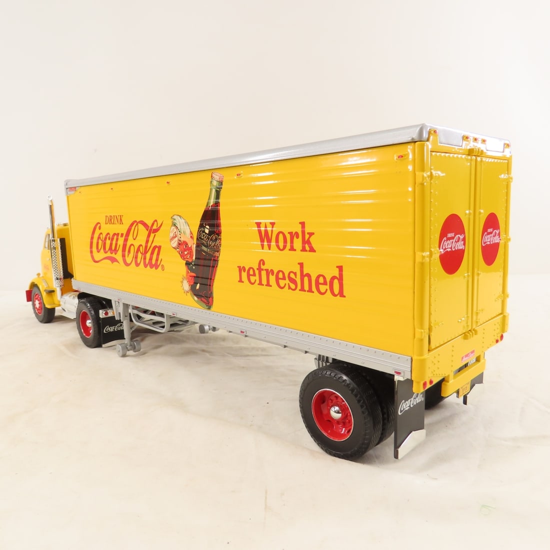 1996 ERTL 1954 Coca-Cola Semi & Delivery Truck - 4