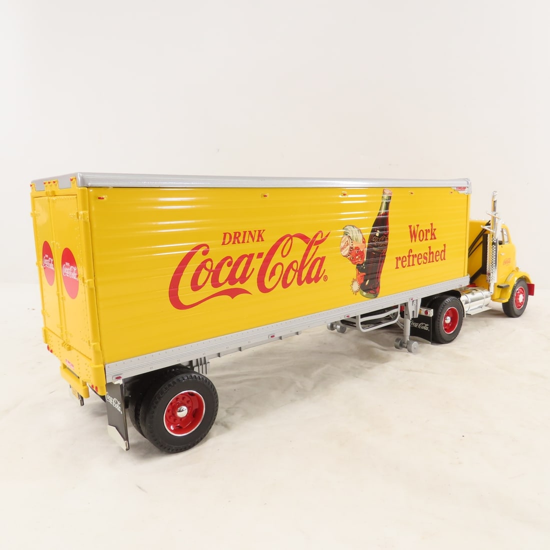 1996 ERTL 1954 Coca-Cola Semi & Delivery Truck - 6