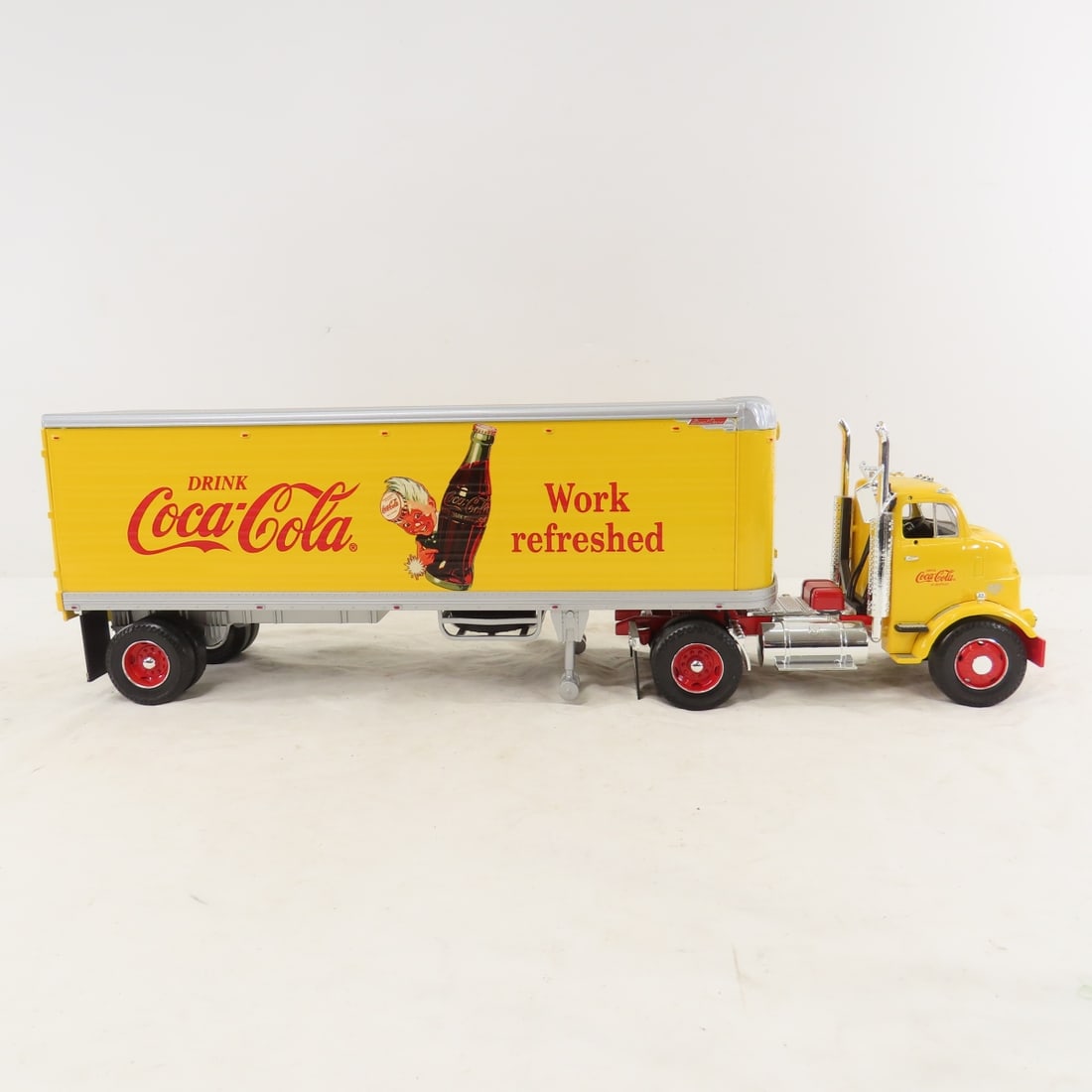 1996 ERTL 1954 Coca-Cola Semi & Delivery Truck - 7