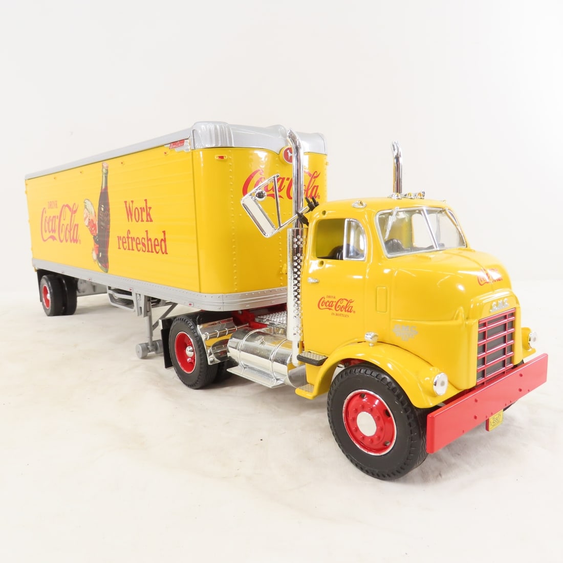 1996 ERTL 1954 Coca-Cola Semi & Delivery Truck - 8