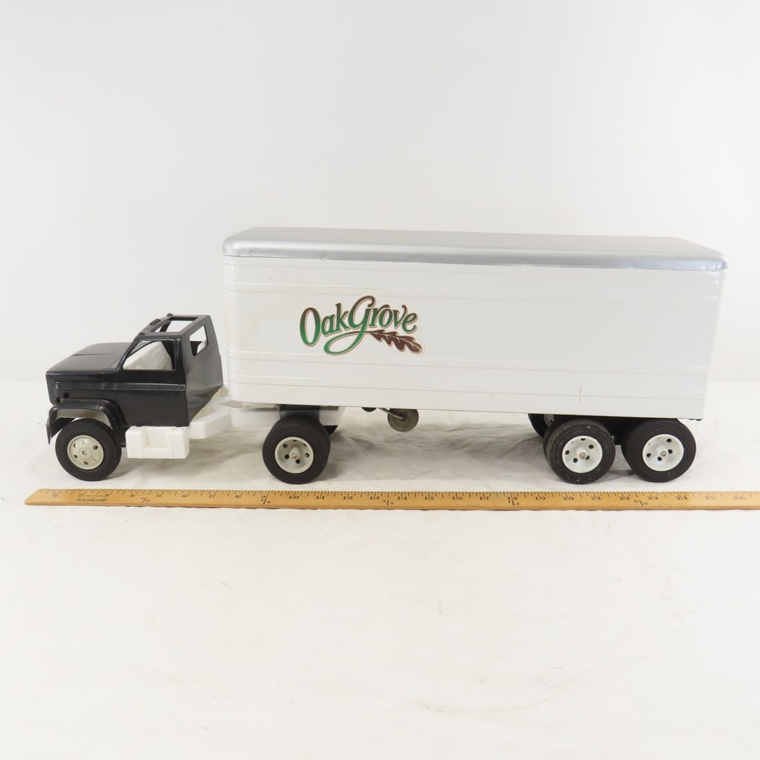 MARX Custom Oak Grove Tractor Trailer - 2