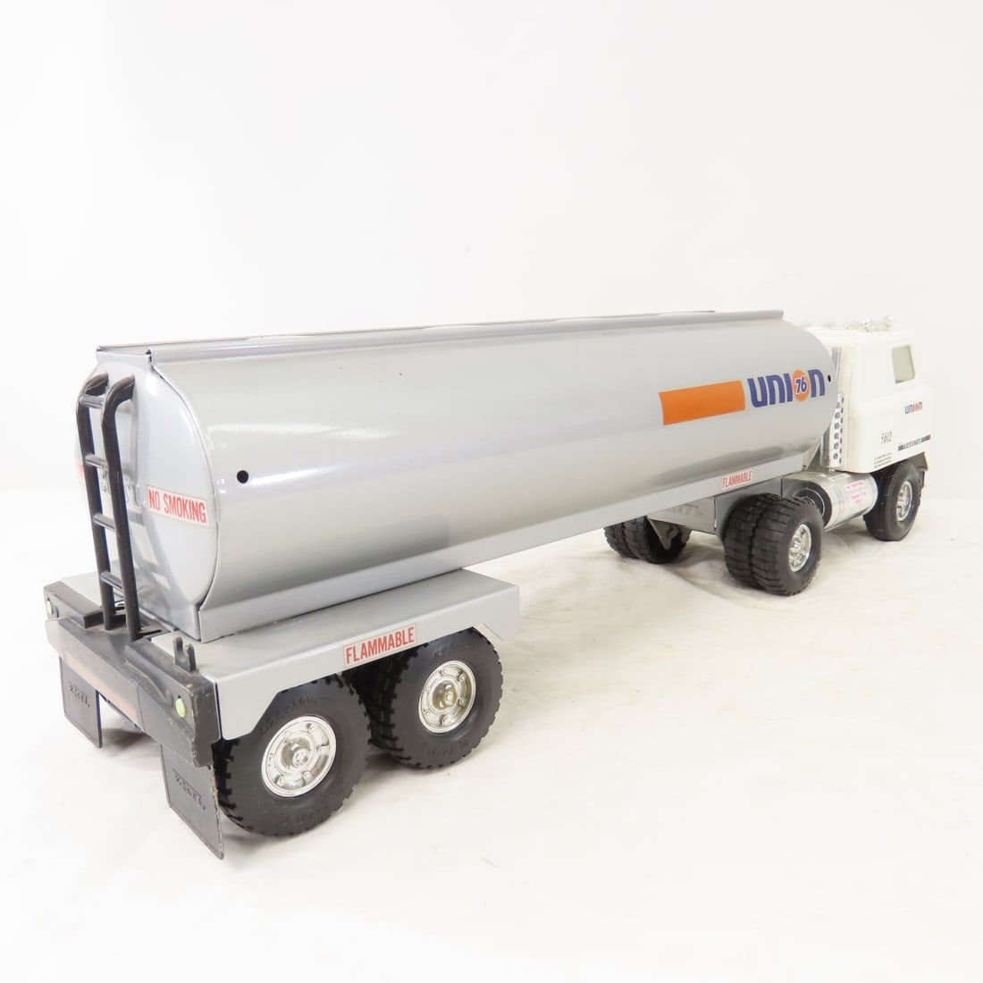 Original ERTL COE 76 & Mobil Tanker Trucks - 19