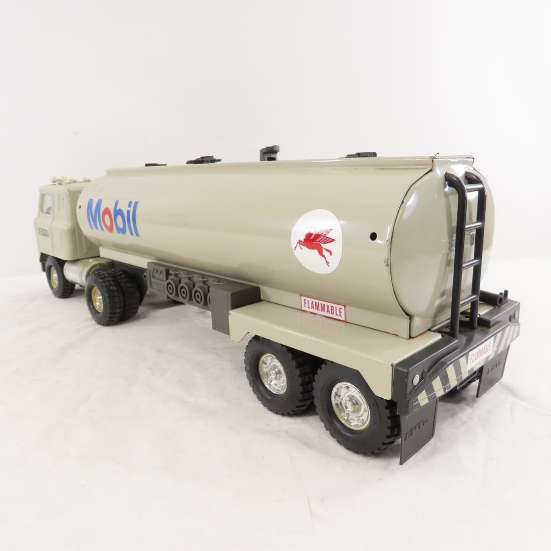 Original ERTL COE 76 & Mobil Tanker Trucks - 4