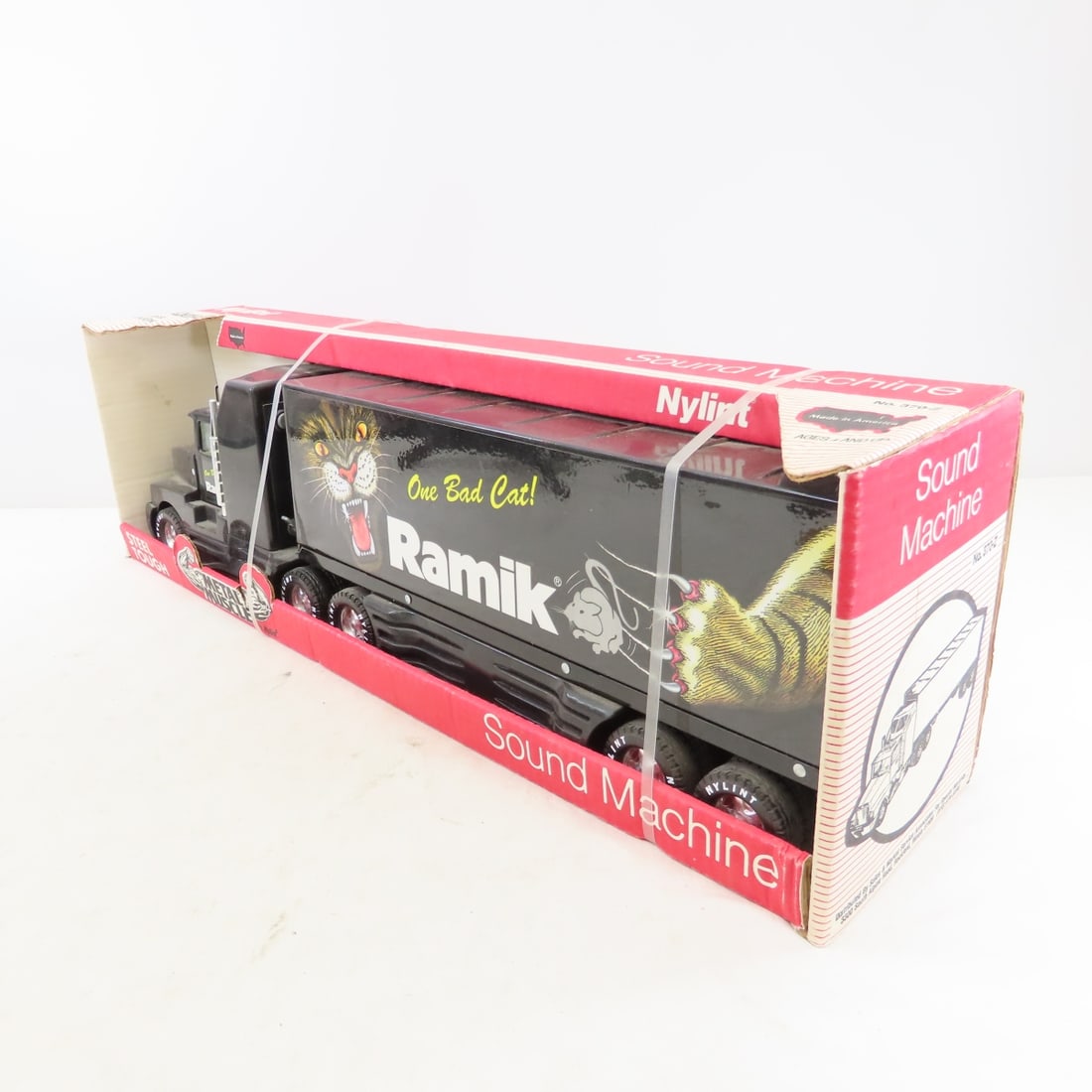 Nylint Metal Muscle Sound Machine No. 3770-Z w/box - 3