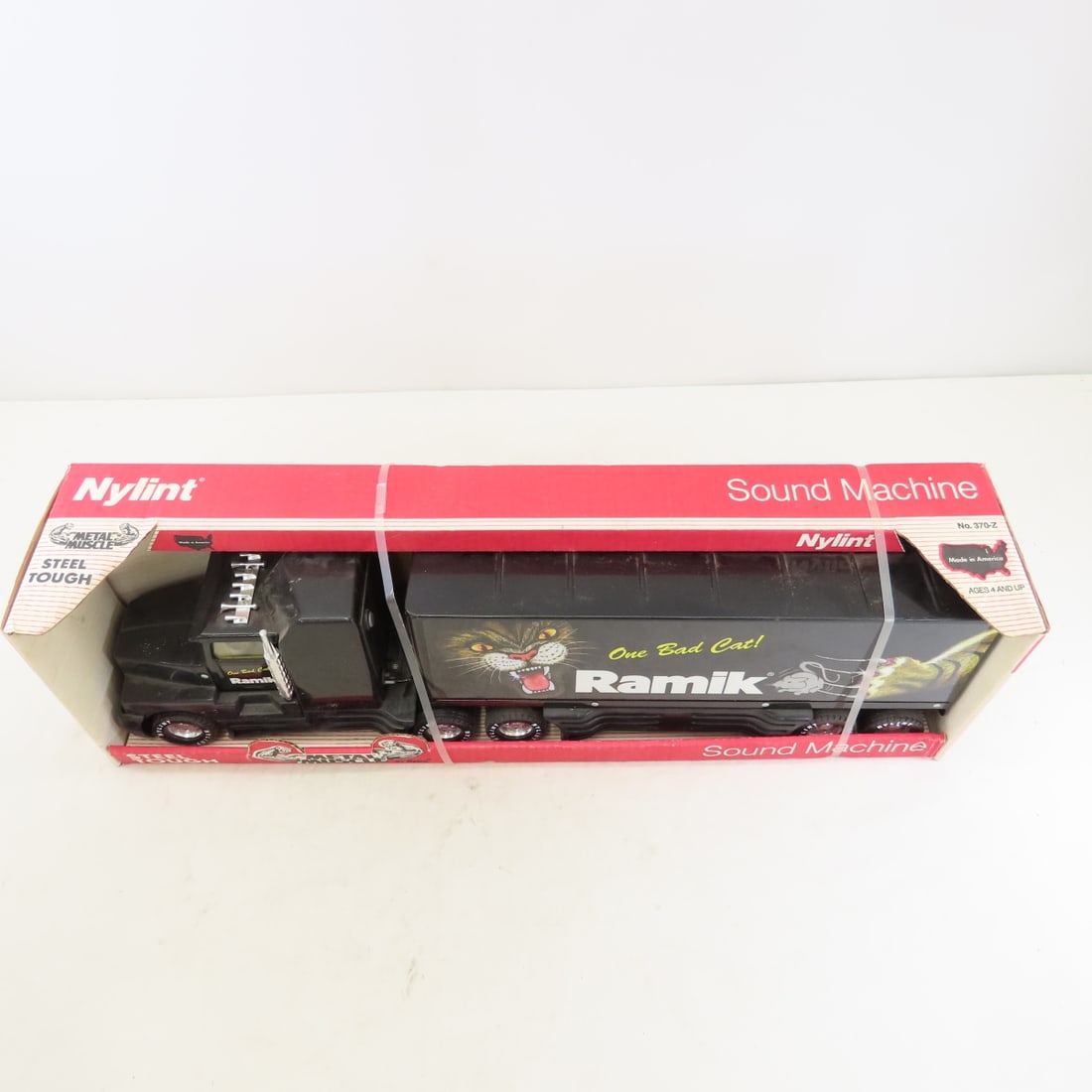 Nylint Metal Muscle Sound Machine No. 3770-Z w/box - 9