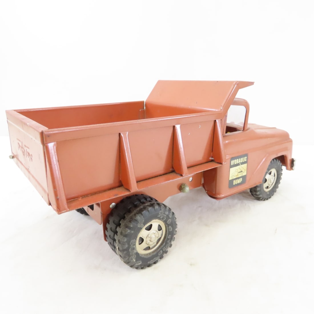 Tonka Toys Hydraulic Dump Truck - 5